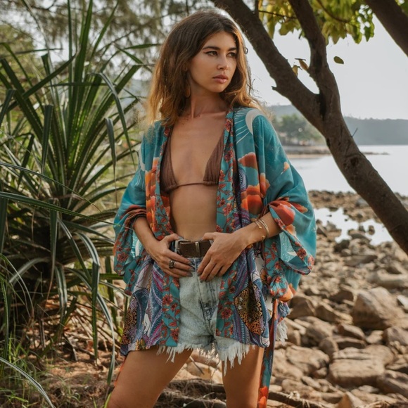 Moon Kimono in Green - Picture 7 of 16